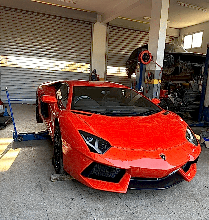 Lamborghini Aventador